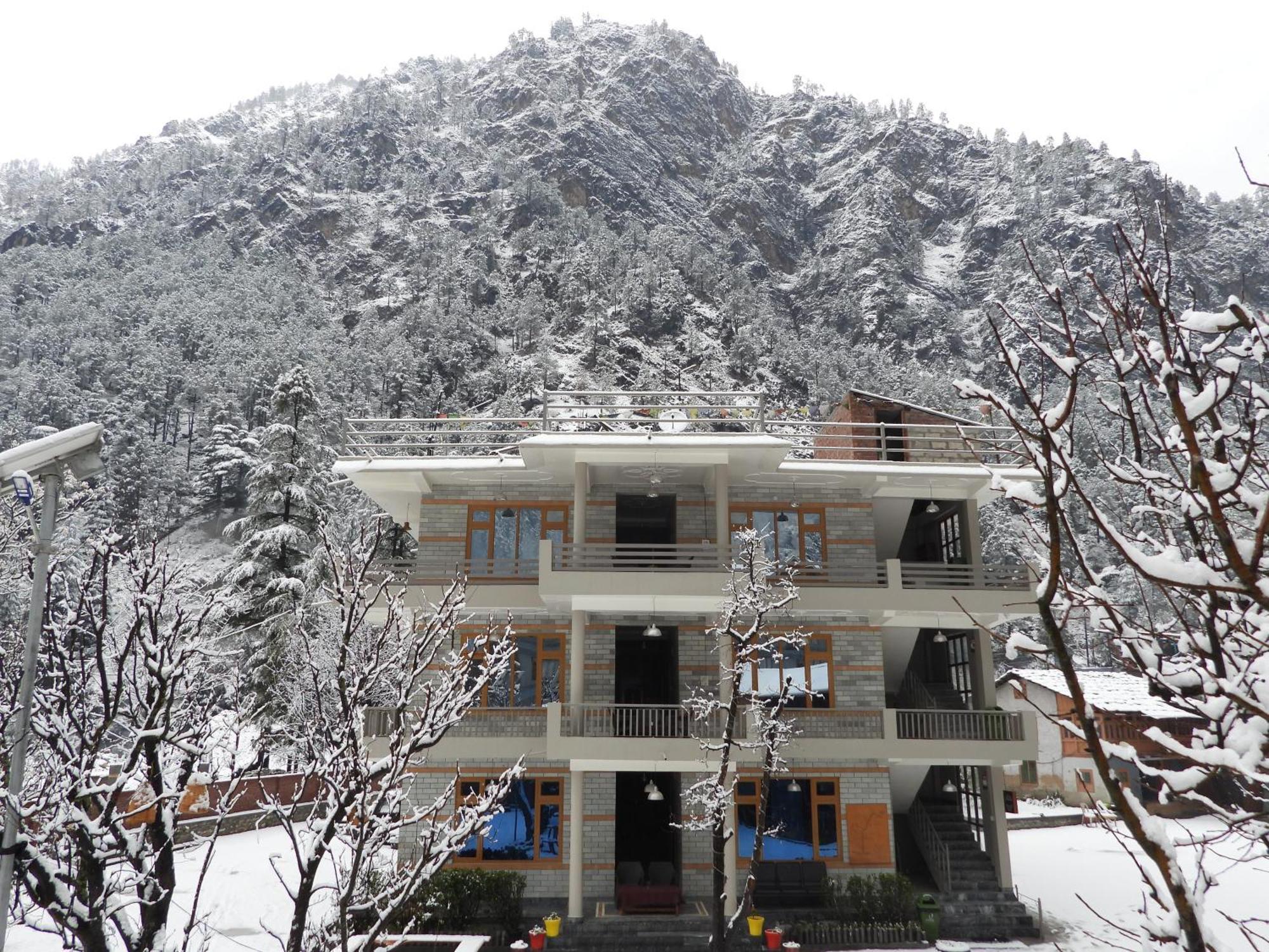 The Royal Orchard Kasol Hotel Luaran gambar