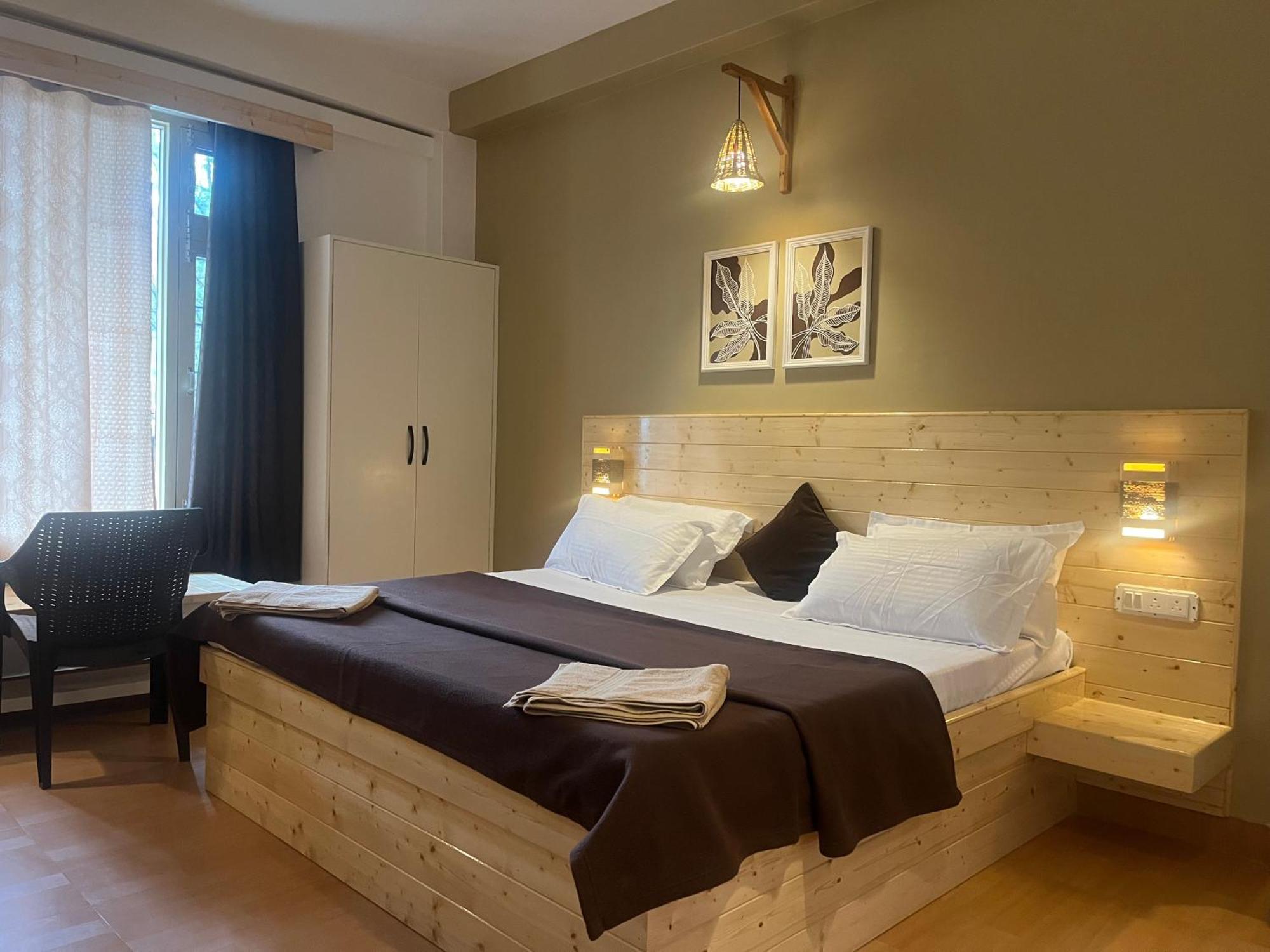 The Royal Orchard Kasol Hotel Luaran gambar