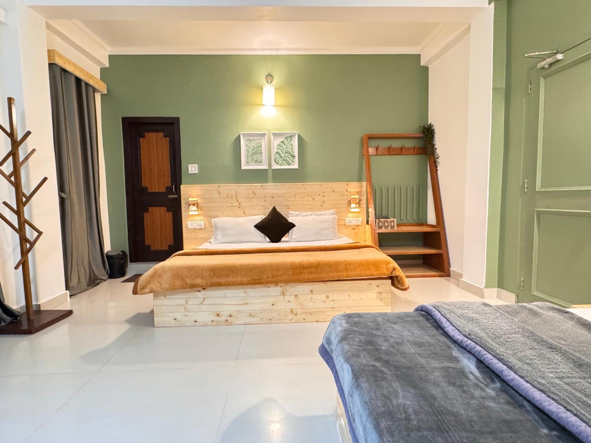 The Royal Orchard Kasol Hotel Luaran gambar